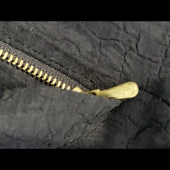 Authentic Louis Vuitton navy textured pants - Picture 3 of 3